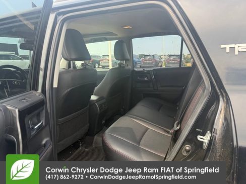 Used 2020 Toyota 4Runner TRD Off-Road Premium w/ Moonroof Package AWD/4WD image 11