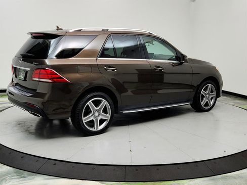 Used 2017 Mercedes-Benz GLE 400 4MATIC image 5