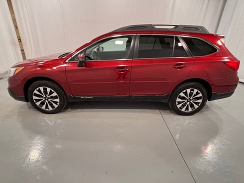 Used 2017 Subaru Outback 2.5i Limited image 8