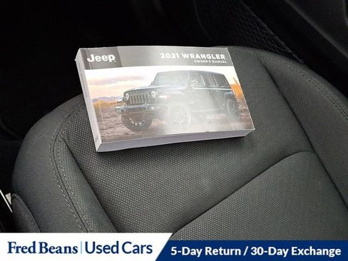 Used 2021 Jeep Wrangler Unlimited Sport w/ Technology Group image 28