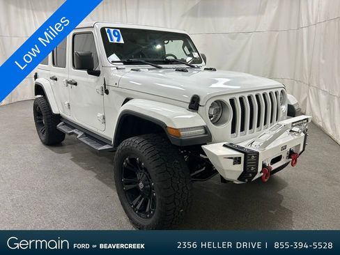 Used 2019 Jeep Wrangler Unlimited Sahara image 1