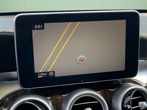 Used 2016 Mercedes-Benz GLC 300 image 24