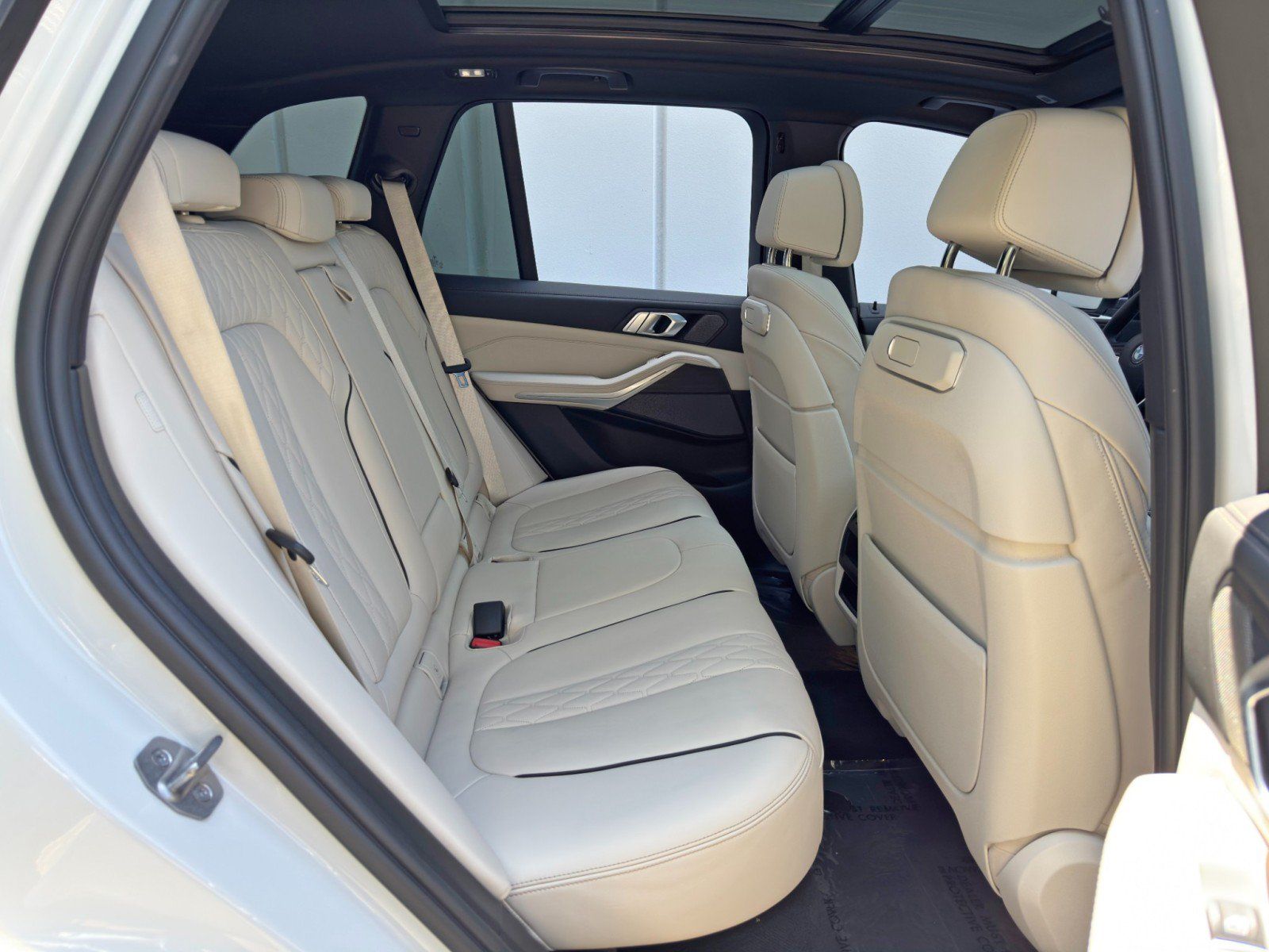 Used 2024 BMW X5 sDrive40i w/ Premium Package RWD image 44