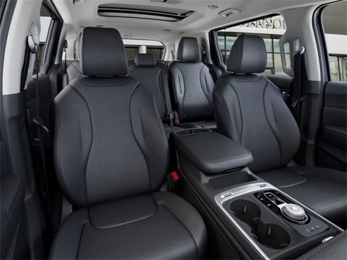 New 2026 Kia Carnival SX Prestige image 16