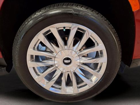 Used 2024 Cadillac Escalade ESV Premium Luxury RWD image 8