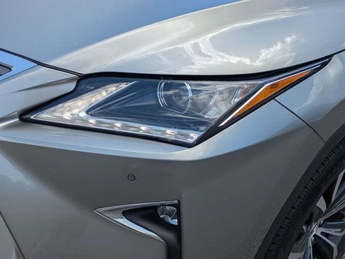 Used 2018 Lexus RX 350L FWD image 10