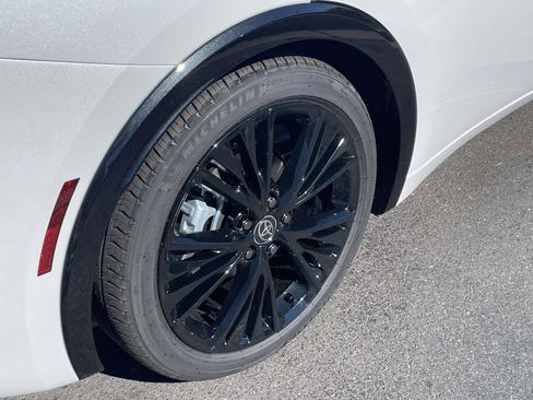 New 2026 Toyota Prius Plug-In Hybrid image 10