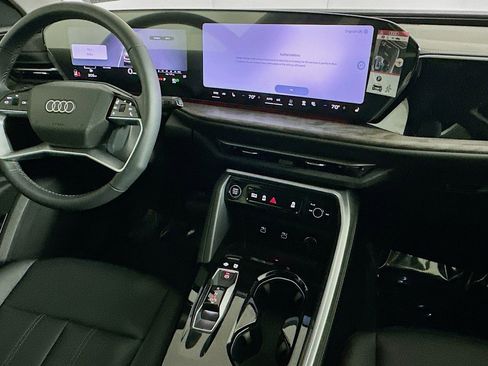 New 2026 Audi Q5 Premium image 6