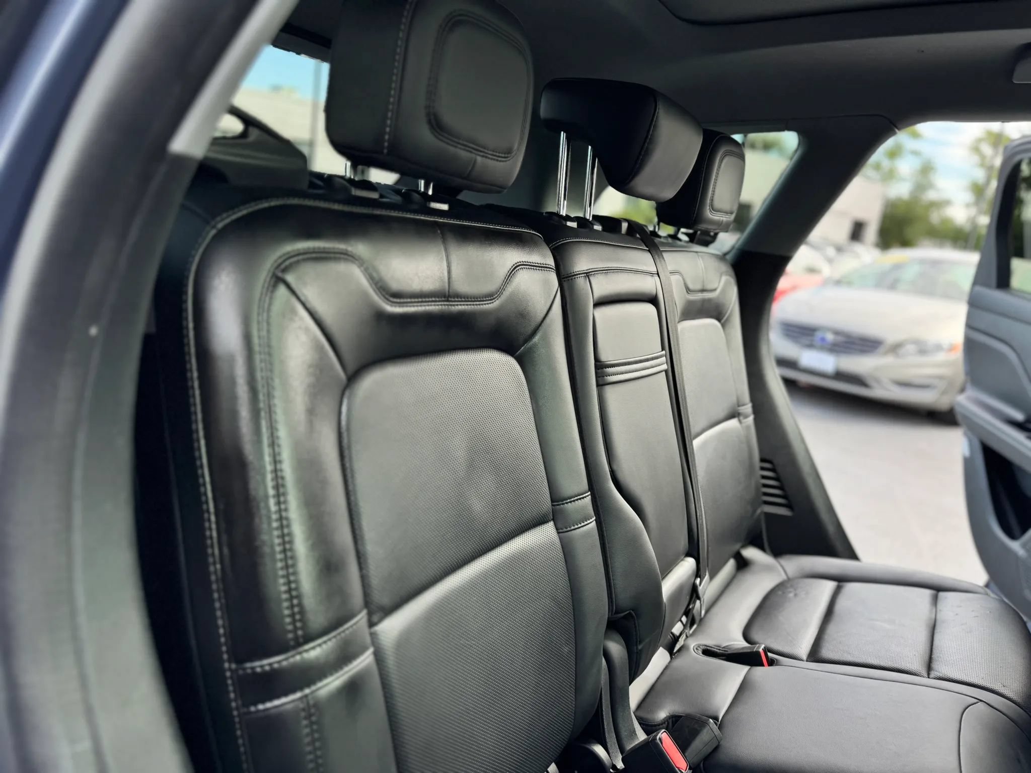 Used 2022 Lincoln Corsair AWD w/ Premium Package image 16