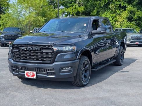 New 2026 RAM 1500 4x4 Crew Cab image 4