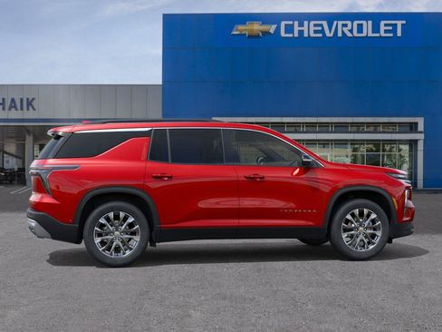 New 2026 Chevrolet Traverse LT w/ Sun and Wheel Package FWD image 5