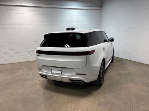 New 2025 Land Rover Range Rover Sport Dynamic SE image 7