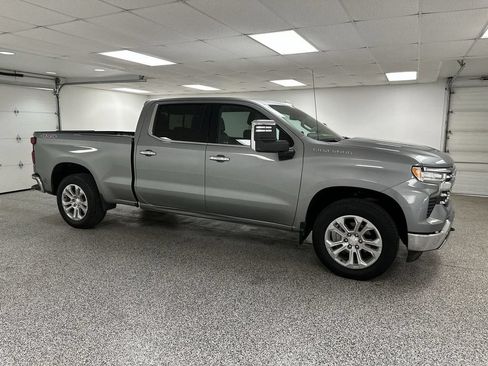Used 2023 Chevrolet Silverado 1500 LTZ w/ LTZ Convenience Package II AWD/4WD image 2