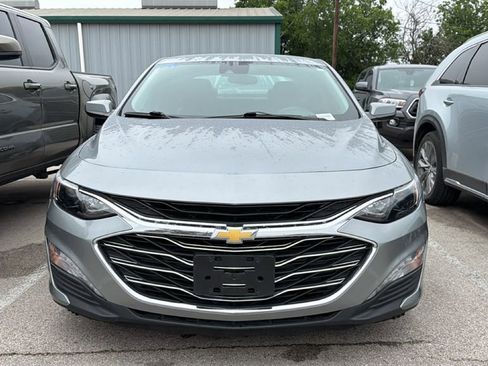 Used 2023 Chevrolet Malibu LT FWD image 2