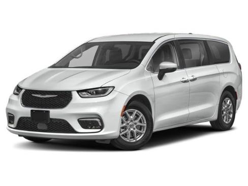 Used 2023 Chrysler Pacifica Touring-L image 9
