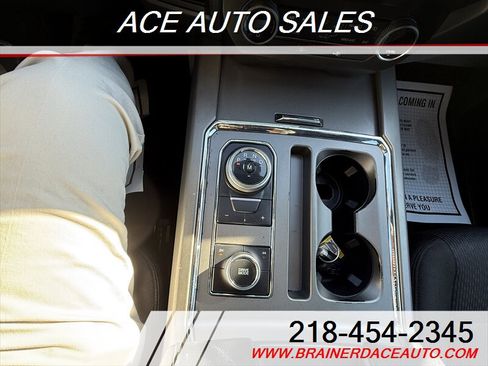 Used 2019 Ford Expedition XLT w/ Cargo Package image 24