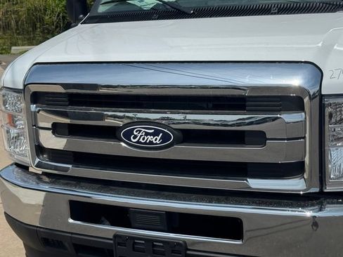 New 2026 Ford E-450 and Econoline 450 Super Duty w/ Power Equipment Group RWD image 6