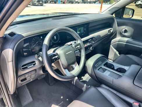 Used 2026 Hyundai Palisade Limited FWD image 11