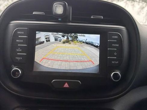 Used 2020 Kia Soul S FWD image 7