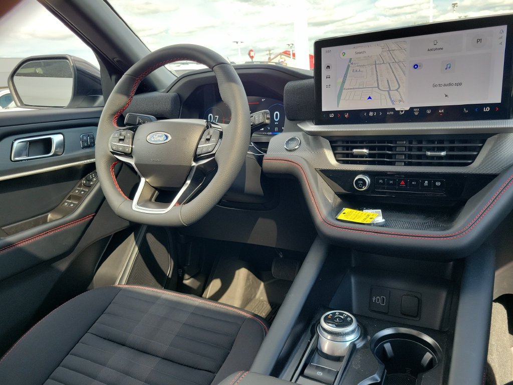 New 2026 Ford Explorer ST-Line w/ ST-Line Street Pack AWD/4WD image 13