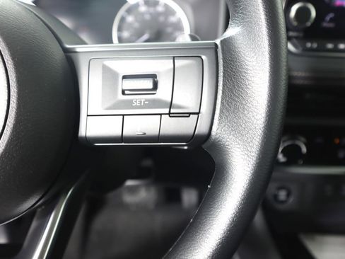 Certified 2025 Nissan Rogue S image 17