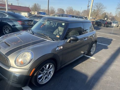 Used 2009 MINI Cooper S image 1