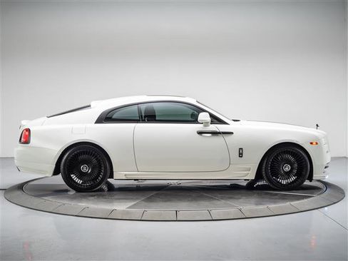 Used 2016 Rolls-Royce Wraith image 6