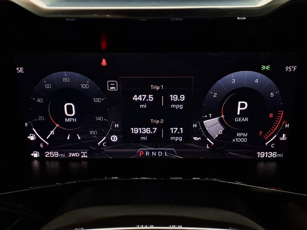 Used 2024 GMC Canyon Denali AWD/4WD image 15