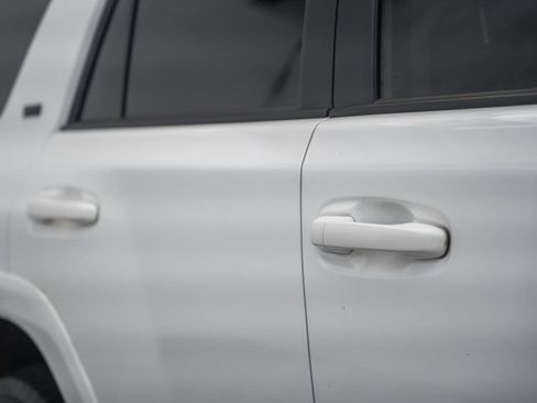 Used 2023 Toyota 4Runner SR5 Premium w/ Moonroof Package RWD image 16