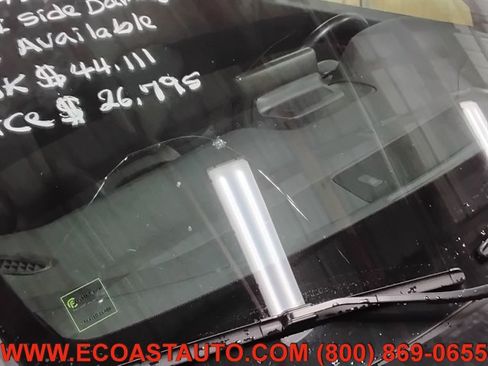 Used 2025 Honda Pilot TrailSport image 19