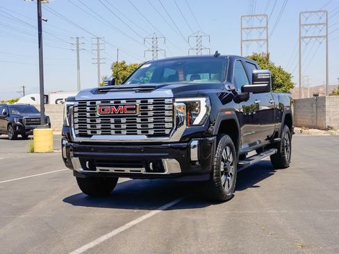 New 2026 GMC Sierra 2500 Denali w/ Denali Reserve Package AWD/4WD image 2