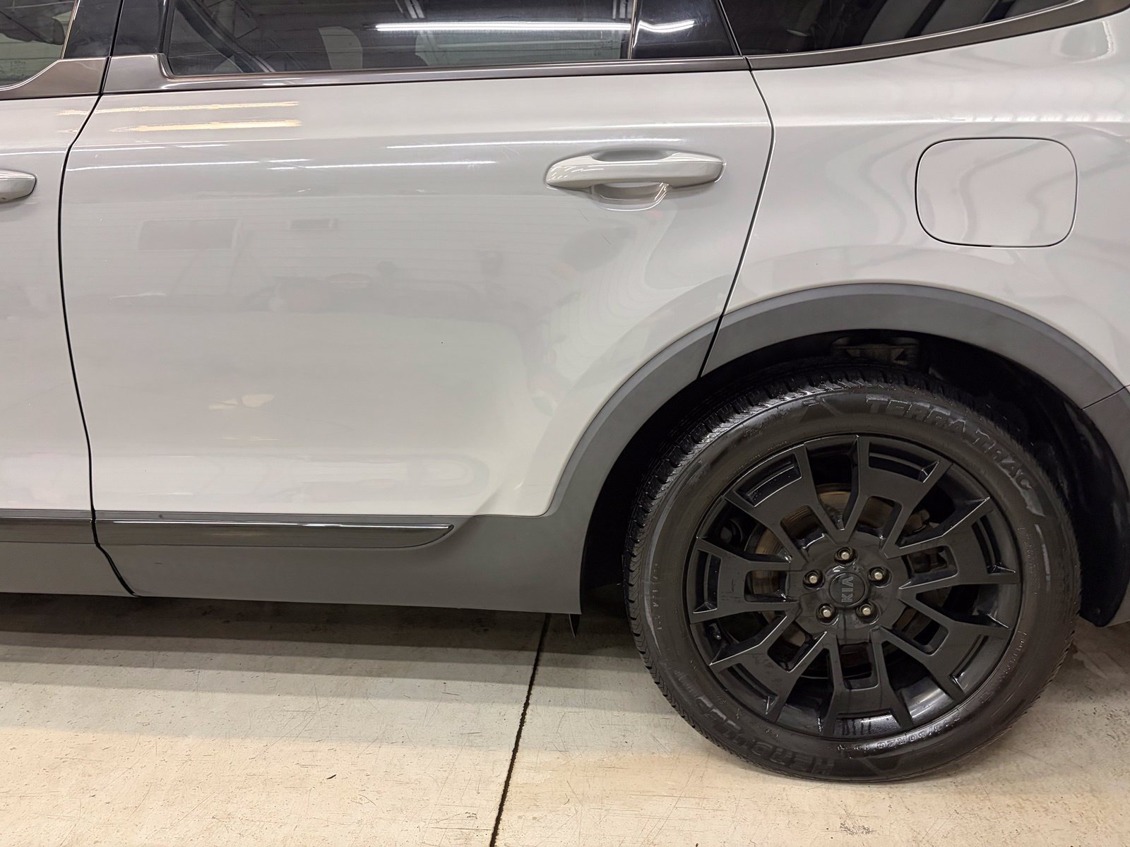 Used 2021 Kia Telluride EX w/ EX Premium Package AWD/4WD image 6