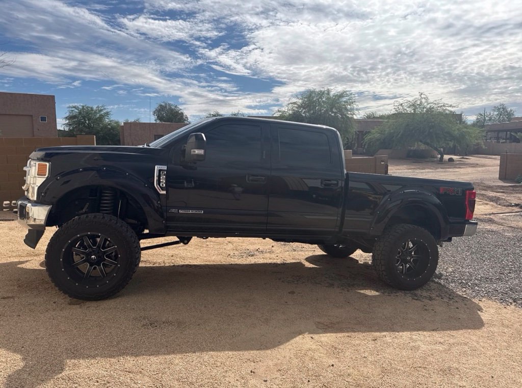 Used 2021 Ford F250 Lariat w/ FX4 Off-Road Package AWD/4WD image 2