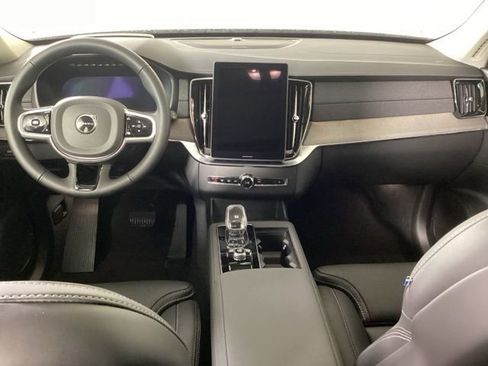 New 2026 Volvo XC90 B6 Ultra w/ Protection Package image 12