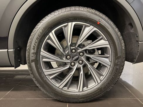 New 2026 Lincoln Aviator AWD image 7