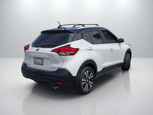 Used 2018 Nissan Kicks SV w/ Exterior Package FWD image 4