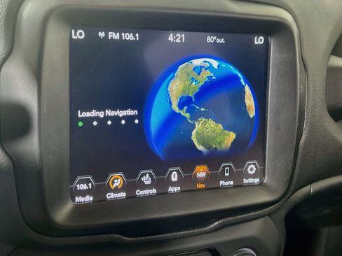 Used 2022 Jeep Renegade Latitude w/ Convenience Group AWD/4WD image 13