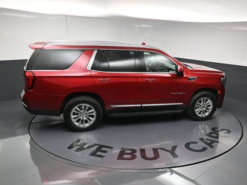 Used 2023 GMC Yukon SLT w/ SLT Premium Package AWD/4WD image 32