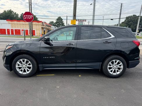 Used 2020 Chevrolet Equinox LT FWD image 2