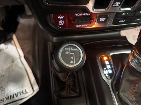 Used 2019 Jeep Wrangler Unlimited Rubicon AWD/4WD image 25