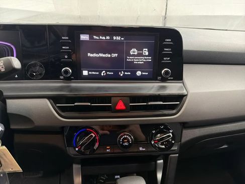Used 2024 Kia Seltos LX AWD/4WD image 19
