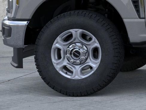 New 2026 Ford F250 XLT w/ XLT Premium Package image 19