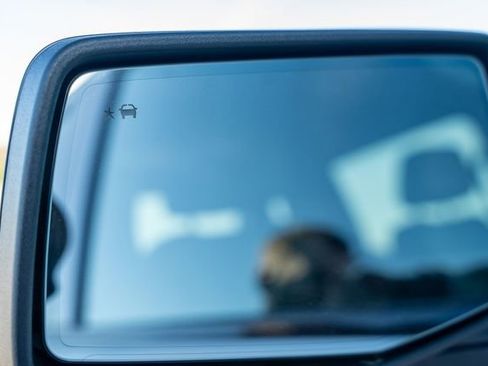 Used 2023 GMC Sierra 1500 AT4 image 22