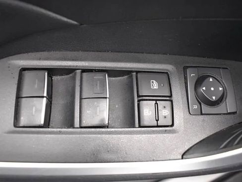 Used 2024 Toyota RAV4 XLE image 21