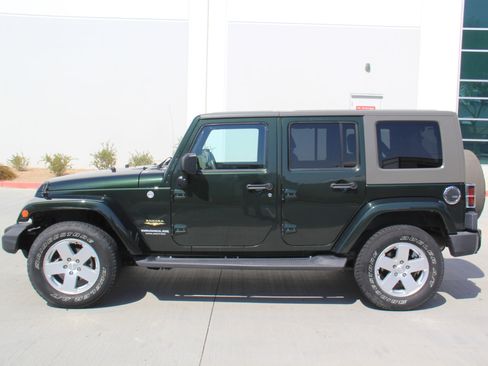 Used 2010 Jeep Wrangler Unlimited Sahara w/ Mopar Chrome Edition Group image 8