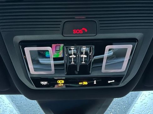 New 2026 Volkswagen Atlas Cross Sport SE image 36