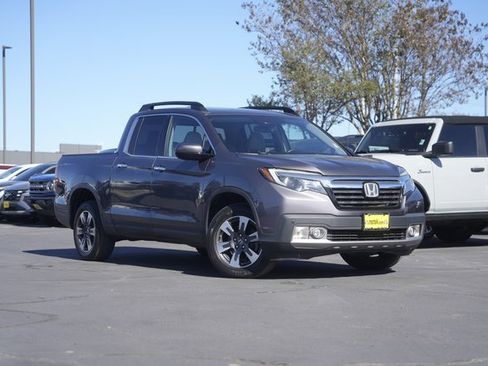 Used 2018 Honda Ridgeline RTL-E image 2