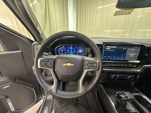 Certified 2025 Chevrolet Silverado 1500 LTZ w/ LTZ Premium Package AWD/4WD image 24