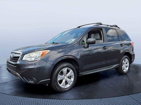 Used 2016 Subaru Forester 2.5i w/ Alloy Wheel Package AWD/4WD image 2