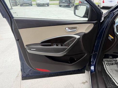 Used 2017 Hyundai Santa Fe Sport w/ Cargo Package AWD/4WD image 9